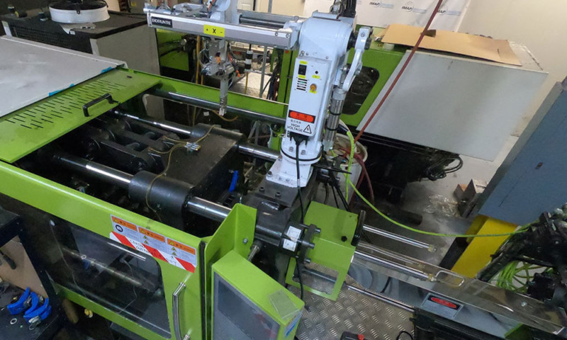 2K Injection Molding - Plastic mould engineering from China